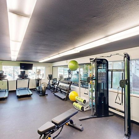The Embarcadero Condos ニューポート エクステリア 写真
