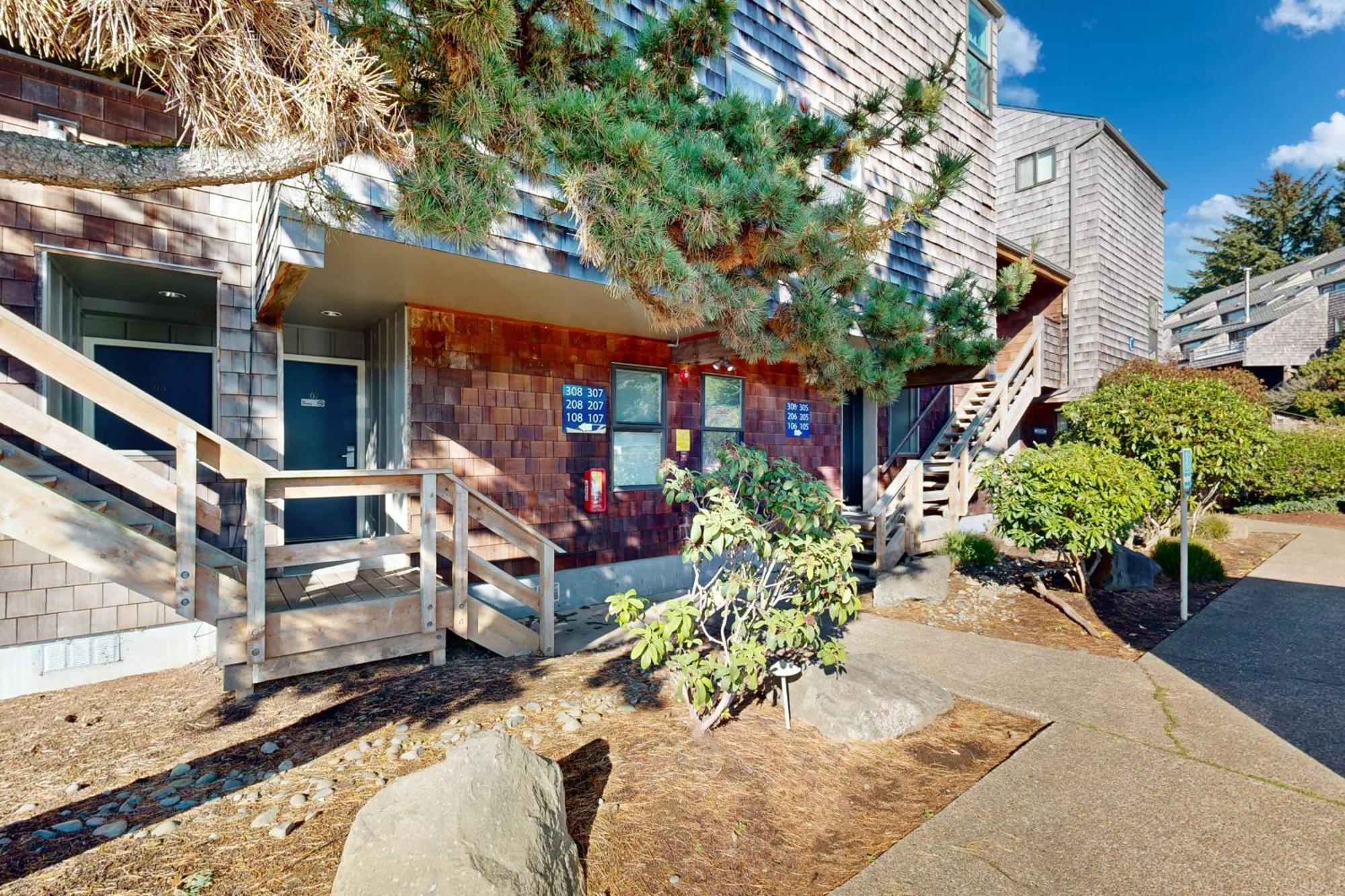 The Embarcadero Condos ニューポート エクステリア 写真